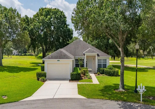 Photo 1 of Single family home for sale at 3604 Kingswood Ct, Clermont, FL 34711 | MLS# S5153767 | Listing updated on 2026-08-11