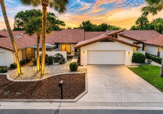 Photo 1 of Single family home for sale at 503 Clubhouse Dr, Lake Wales, FL 33898 | MLS# P4939325 | Listing updated on 2026-09-26