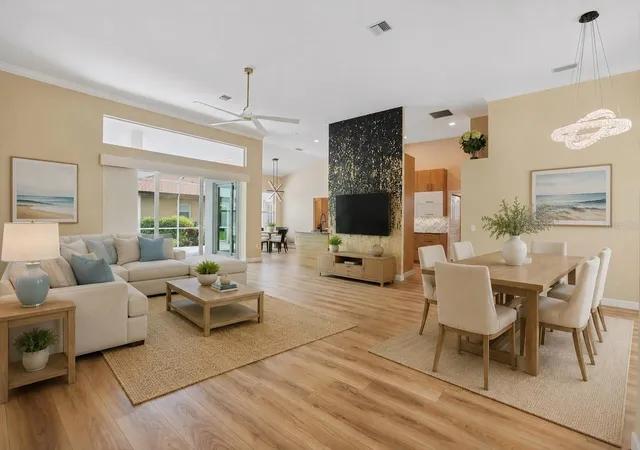Photo 2 of Single family home for sale at 567 Lake Of The Woods Dr, Venice, FL 34293 | MLS# A4700082 | Listing updated on 2026-08-29
