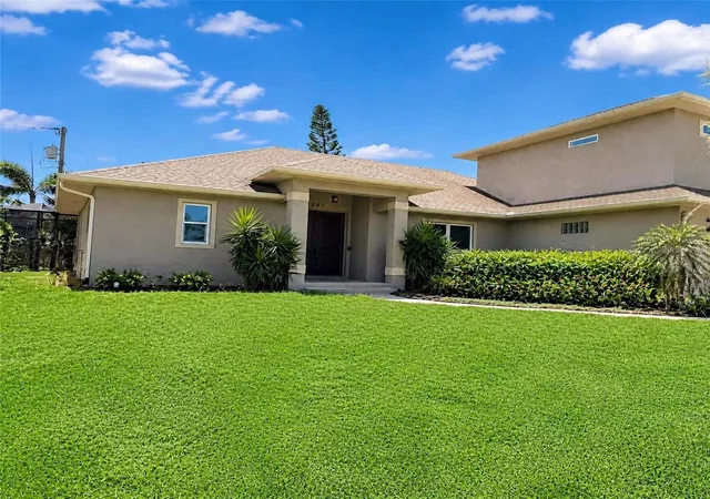 Photo 19 of Single family home for sale at 935 Linden Rd, Venice, FL 34293 | MLS# C7528417 | Listing updated on 2026-08-11