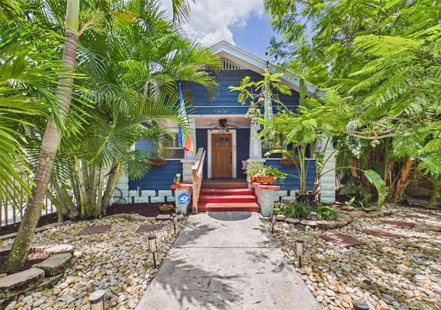 Photo 2 of Single Family Residence at 616 15th Street N, Saint Petersburg, FL 33705 | MLS# TB8529493 |  | Sold on 2026-10-23