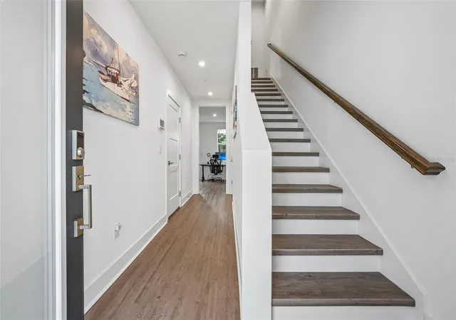 3rd image of 312 15th Street N, Saint Petersburg, FL 33705 | MLS# TB8529504