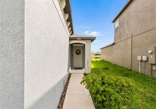 Photo 3 of Single family home for sale at 5362 Blue Horizon Way, Wimauma, FL 33598 | MLS# TB8529505 | Listing updated on 2026-07-25