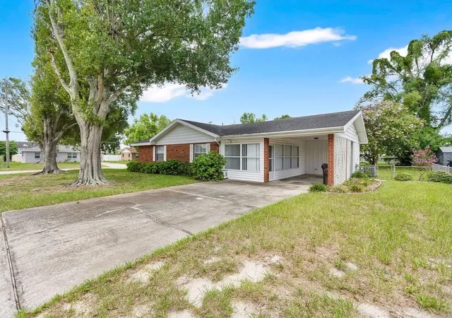 3rd image of 132 Anarece Ave, Auburndale, FL 33823 | MLS# L4963541