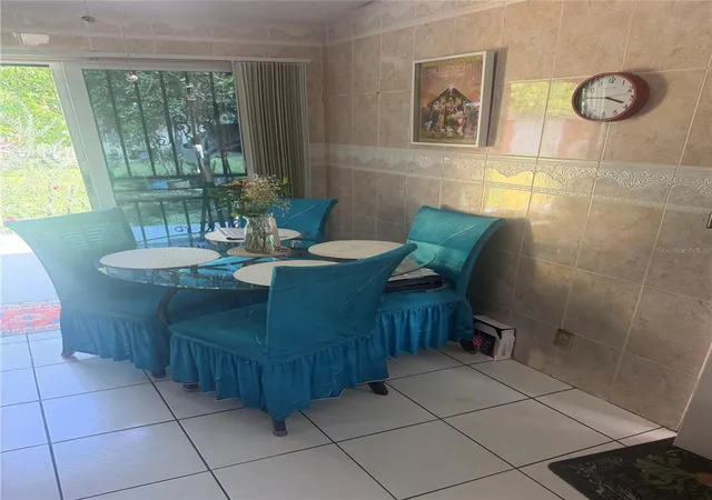 Photo 4 of Single family home for sale at 1304 Donwoods Ln, Royal Palm Beach, FL 33411 | MLS# O6425334 | Listing updated on 2026-07-16