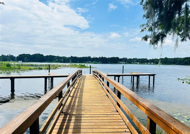 Photo 3 of House for sale at 806 Windermere Blvd, Inverness, FL 34453 | MLS# OM728532 | Listing updated on 2026-08-07