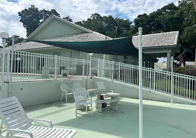 48th image of 806 Windermere Blvd, Inverness, FL 34453 | MLS# OM728532