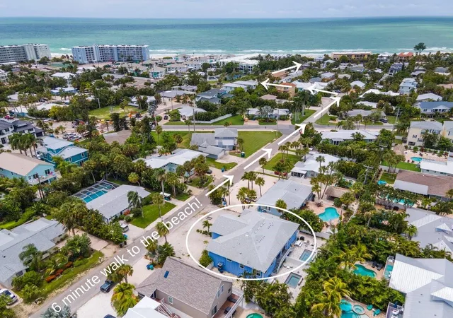 3rd image of 308 57Th St #A & B, Holmes Beach, FL 34217 | MLS# A4700093