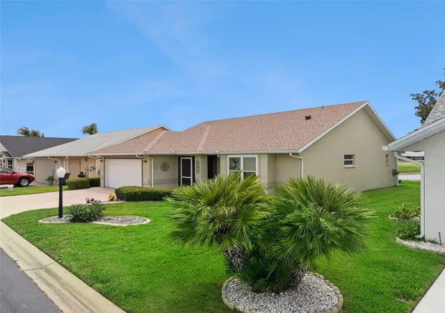 Photo 3 of Single family home for sale at 501 Eastlake Dr, Haines City, FL 33844 | MLS# P4939326 | Listing updated on 2026-07-18