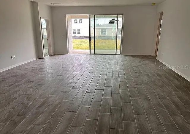 3rd image of 1104 Sand Trap Ct, Daytona Beach, FL 32124 | MLS# W7887677