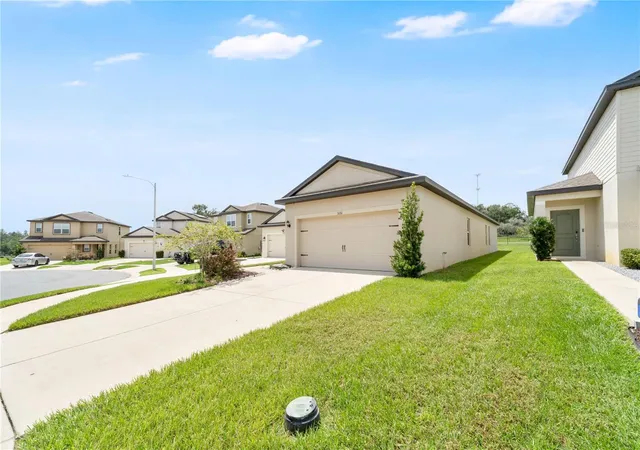 Photo 3 of Single family home for sale at 5261 Fez Ct, Brooksville, FL 34602 | MLS# O6425344 | Listing updated on 2026-08-28