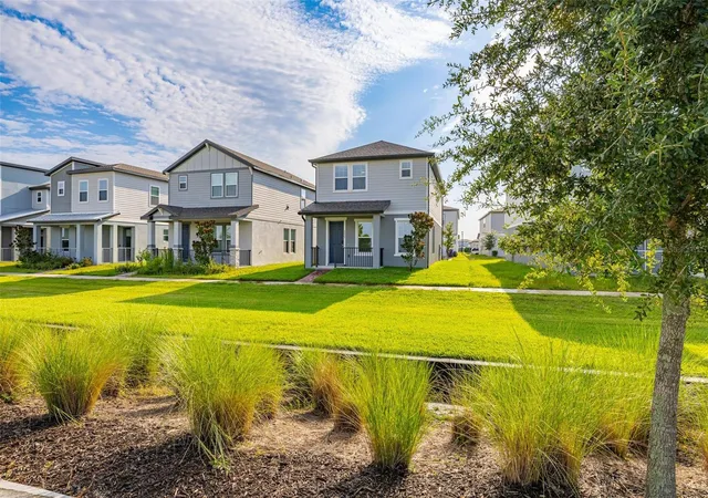 Photo 3 of Single family home for sale at 4629 Cross Prairie Pkwy, Saint Cloud, FL 34772 | MLS# S5153780 | Listing updated on 2026-09-14