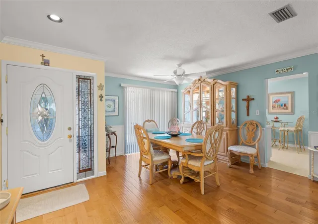 Photo 3 of House for sale at 4562 Forest Wood Trl #15, Sarasota, FL 34241 | MLS# A4700097 | Listing updated on 2026-09-14