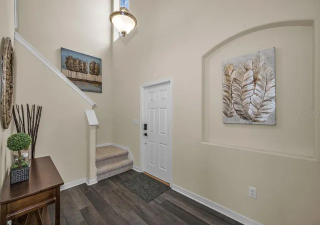 Photo 4 of Single family home for sale at 1921 Hawks View Dr, Ruskin, FL 33570 | MLS# A4700102 | Listing updated on 2026-10-08