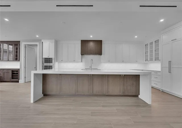 Photo 3 of Condo for sale at 70 Avenida Veneccia #304, Sarasota, FL 34242 | MLS# A4700103 | Listing updated on 2026-07-16