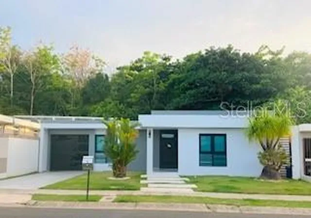 Photo 1 of Townhouse for sale at 292 Valladolid, San Juan, PR 00921 | MLS# PR9122791 | Listing updated on 2026-08-20