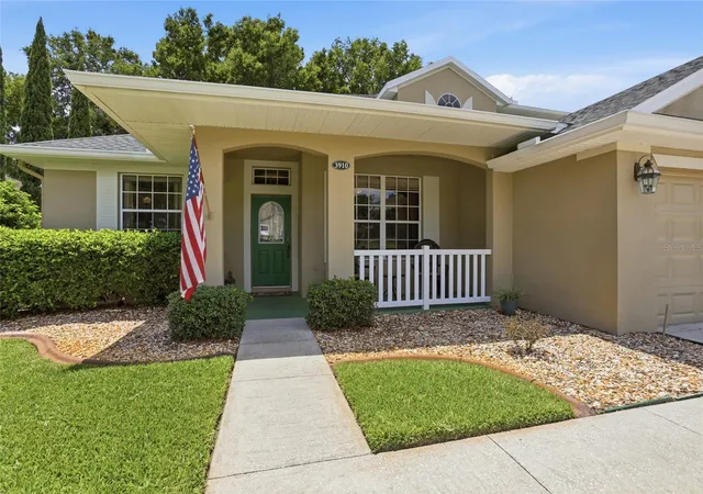 Photo 3 of Single family home for sale at 3910 Liberty Hl Dr, Clermont, FL 34711 | MLS# O6425373 | Listing updated on 2026-09-13
