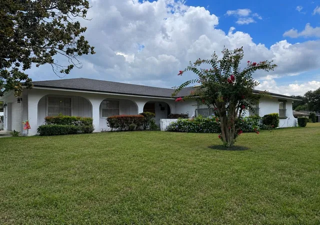 Photo 1 of Single family home for sale at 637 Viscaya Ave, Orlando, FL 32839 | MLS# O6425376 | Listing updated on 2026-09-05