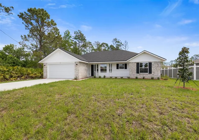 Photo 2 of Single family home for sale at 2 Ulmaceal Path, Palm Coast, FL 32164 | MLS# FC319978 | Listing updated on 2026-07-17