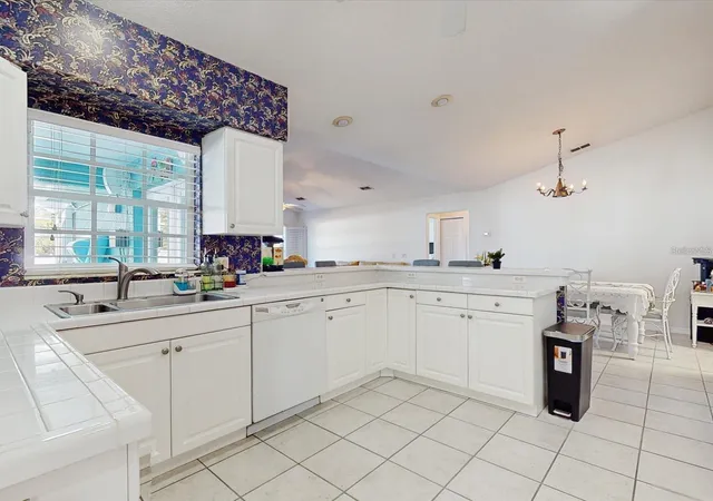 Photo 4 of Single family home for sale at 2211 Jessica Ln, Kissimmee, FL 34744 | MLS# S5153786 | Listing updated on 2026-10-28