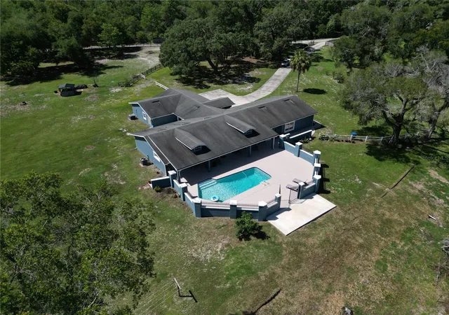 1st image of 1313 Red Pony Ranch Rd, Deland, FL 32724 | MLS# O6425401
