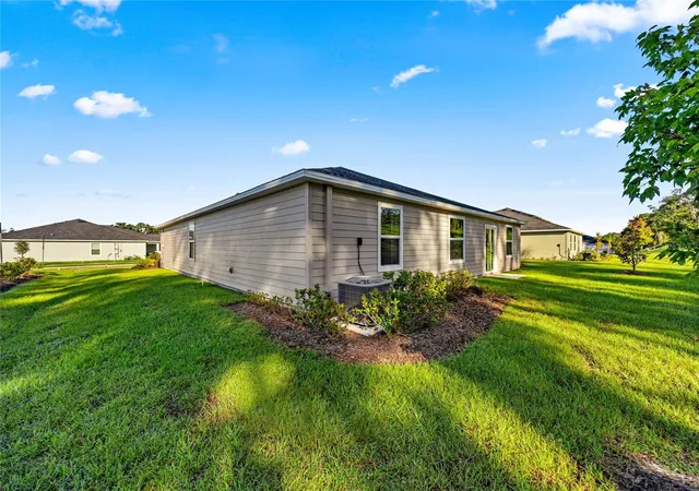 Photo 4 of Single family home for sale at 8059 SW 45th Court, Ocala, FL 34476 | MLS# O6425419 | Listing updated on 2026-08-21