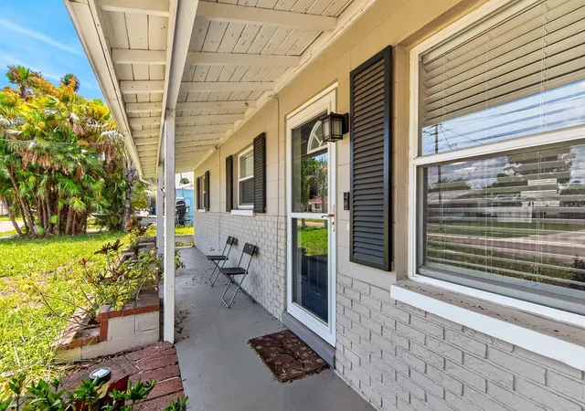 Photo 2 of Single family home for sale at 4014 W Land Ave, Tampa, FL 33616 | MLS# TB8529586 | Listing updated on 2026-08-21