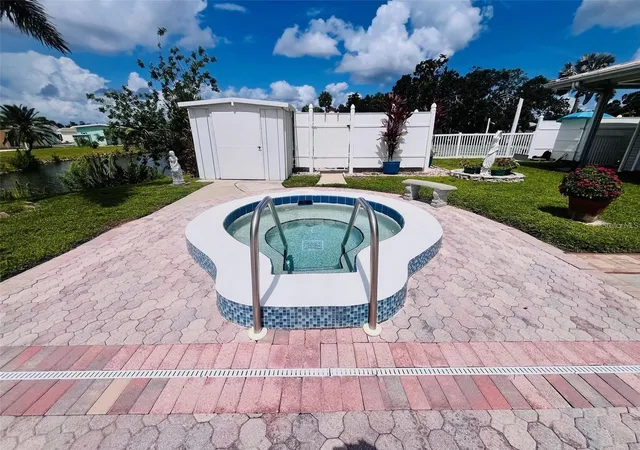 17th image of 2215 73rd St E #348, Palmetto, FL 34221 | MLS# D6148095