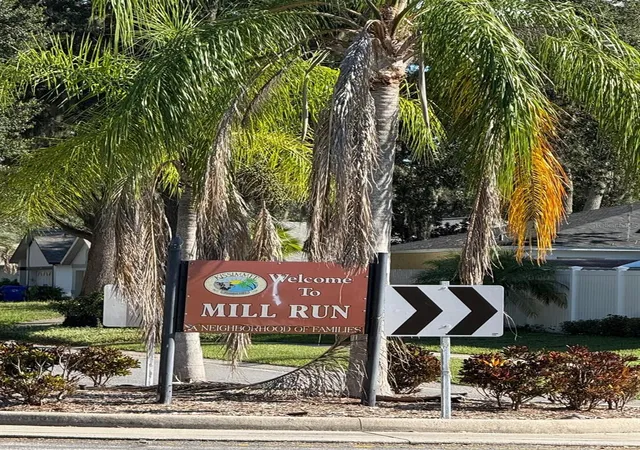 Photo 2 of Single family home for sale at 2808 Ml Run Blvd, Kissimmee, FL 34744 | MLS# O6425424 | Listing updated on 2026-09-13