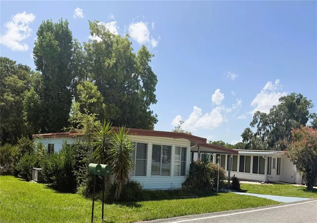 2nd image of 203 Aspen Cir, Leesburg, FL 34748 | MLS# R4911660