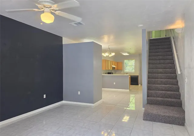 3rd image of 4415 Sw 34Th St #410, Gainesville, FL 32608 | MLS# GC541989