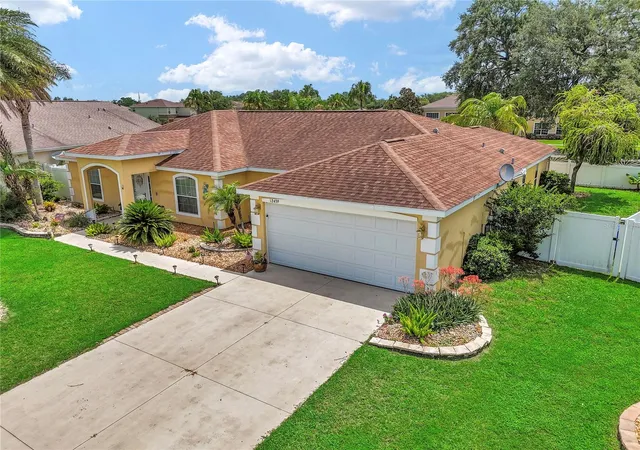 5th image of 12439 Ne 48Th Cir, Oxford, FL 34484 | MLS# OM728551