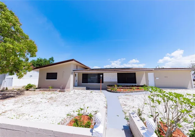Photo 2 of Single family home for sale at 4946 Dr Martin Luther King Jr St S, Saint Petersburg, FL 33705 | MLS# TB8529602 | Listing updated on 2026-10-10