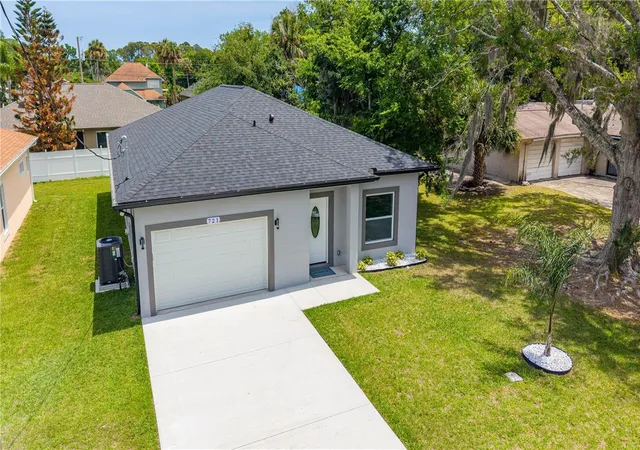 Photo 1 of Single family home for sale at 721 Indiana St, Daytona Beach, FL 32114 | MLS# FC319985 | Listing updated on 2026-08-31