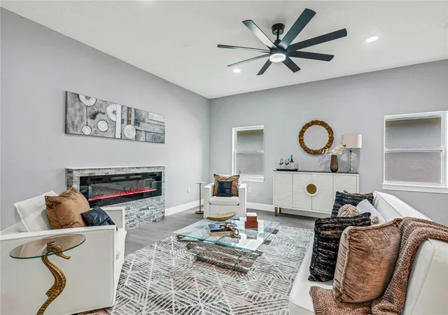 Photo 3 of Single family home for sale at 721 Indiana St, Daytona Beach, FL 32114 | MLS# FC319985 | Listing updated on 2026-08-31
