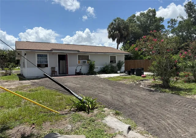 Photo 1 of Single family home for sale at 401 Citrus Ave, Arcadia, FL 34266 | MLS# A4700128 | Listing updated on 2026-08-11