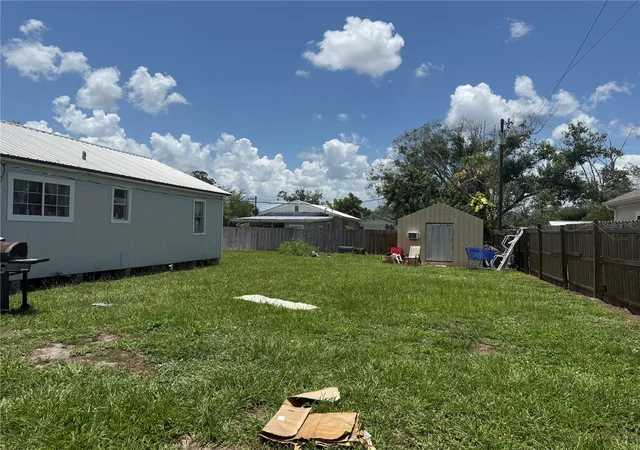 Photo 6 of Single family home for sale at 408 E Maple St, Arcadia, FL 34266 | MLS# A4700131 | Listing updated on 2026-08-11
