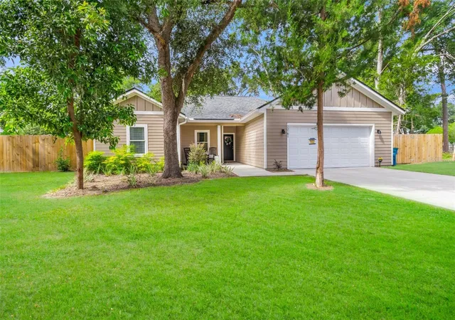 Photo 4 of Single family home for sale at 23781 NW 193rd Avenue, High Springs, FL 32643 | MLS# GC541991 | Listing updated on 2026-09-21