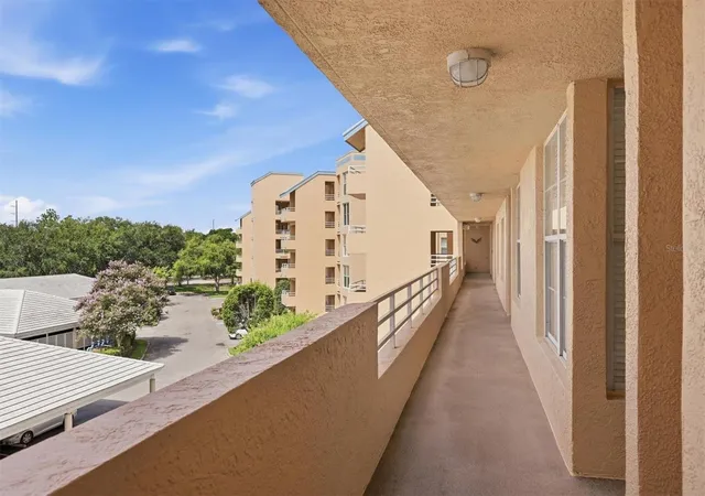 3rd image of 4550 Pinebrook Cir, Bradenton, FL 34209