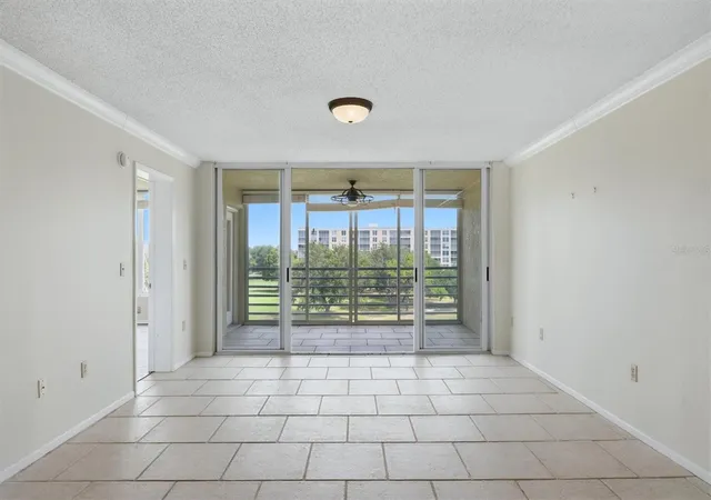 4th image of 4550 Pinebrook Cir, Bradenton, FL 34209