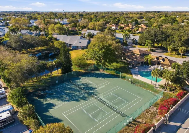 Listing Photo 2 - Condo for sale in building located at 3471 51st Ave Cir W, BRADENTON, FL 34210 - Unit #