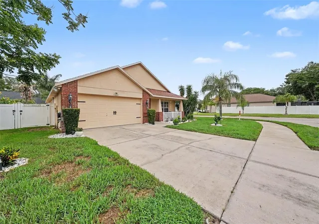 Photo 4 of Single family home for sale at 12337 Rose Hvn Blvd, New Port Richey, FL 34654 | MLS# TB8529627 | Listing updated on 2026-08-28
