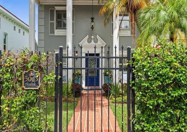 Photo 3 of Condo for sale at 5013 S Elberon St, Tampa, FL 33611 | MLS# TB8529630 | Listing updated on 2026-09-30
