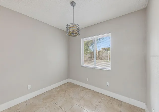 Photo 4 of House for sale at 46 N Fairfax Ave, Winter Springs, FL 32708 | MLS# O6425466 | Listing updated on 2026-09-21
