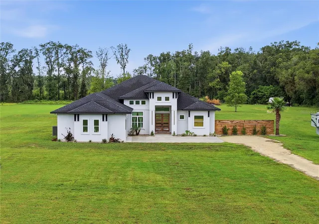 Single family home for sale at 18711 NW 138th Avenue, ALACHUA, FL 32615 | MLS# GC541994