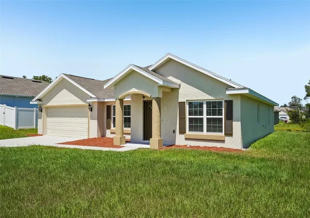 Photo 2 of Single family home for sale at 387 Marion Oaks Ln, Ocala, FL 34473 | MLS# O6425474 | Listing updated on 2026-09-01