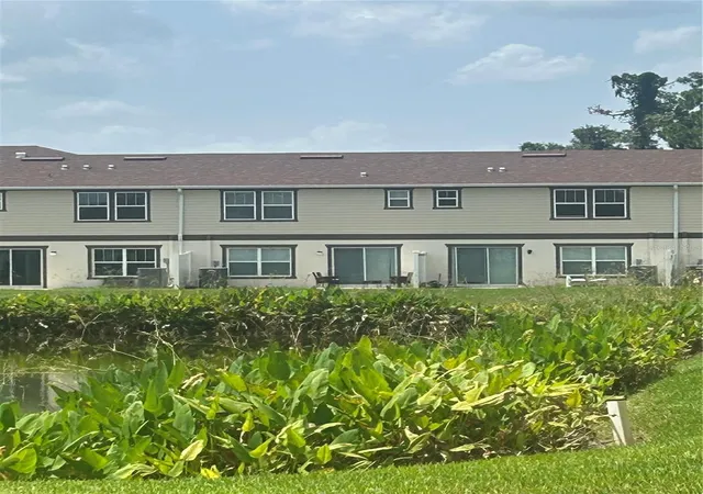 10th image of 15031 Caspian Tern Ct #103, North Fort Myers, FL 33917 | MLS# TB8529652