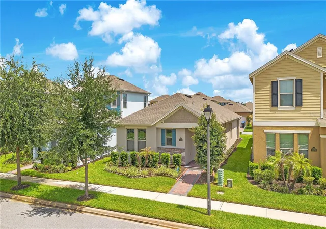 Photo 2 of Single family home for sale at 16802 Oakboro St, Winter Garden, FL 34787 | MLS# O6425489 | Listing updated on 2026-08-31
