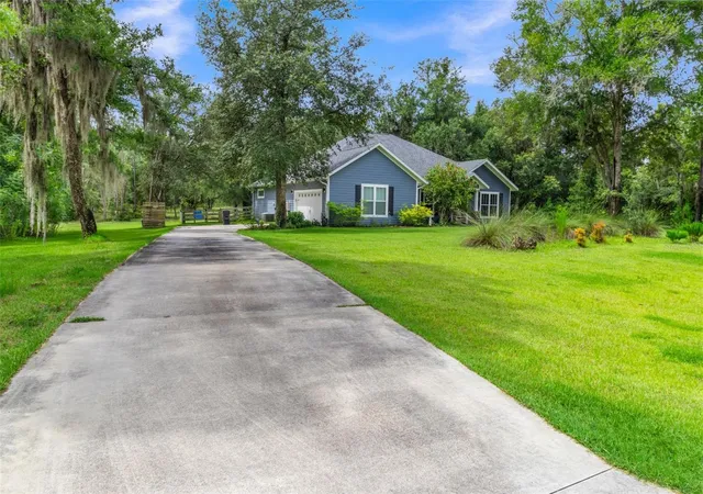 5th image of 8069 Ne 8Th Pl, Trenton, FL 32693 | MLS# GC541997