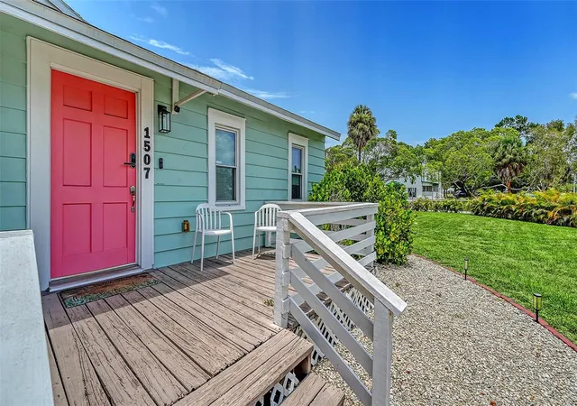 Photo 3 of Single family home for sale at 1507 10th Avenue W, Palmetto, FL 34221 | MLS# A4700146 | Listing updated on 2026-09-17